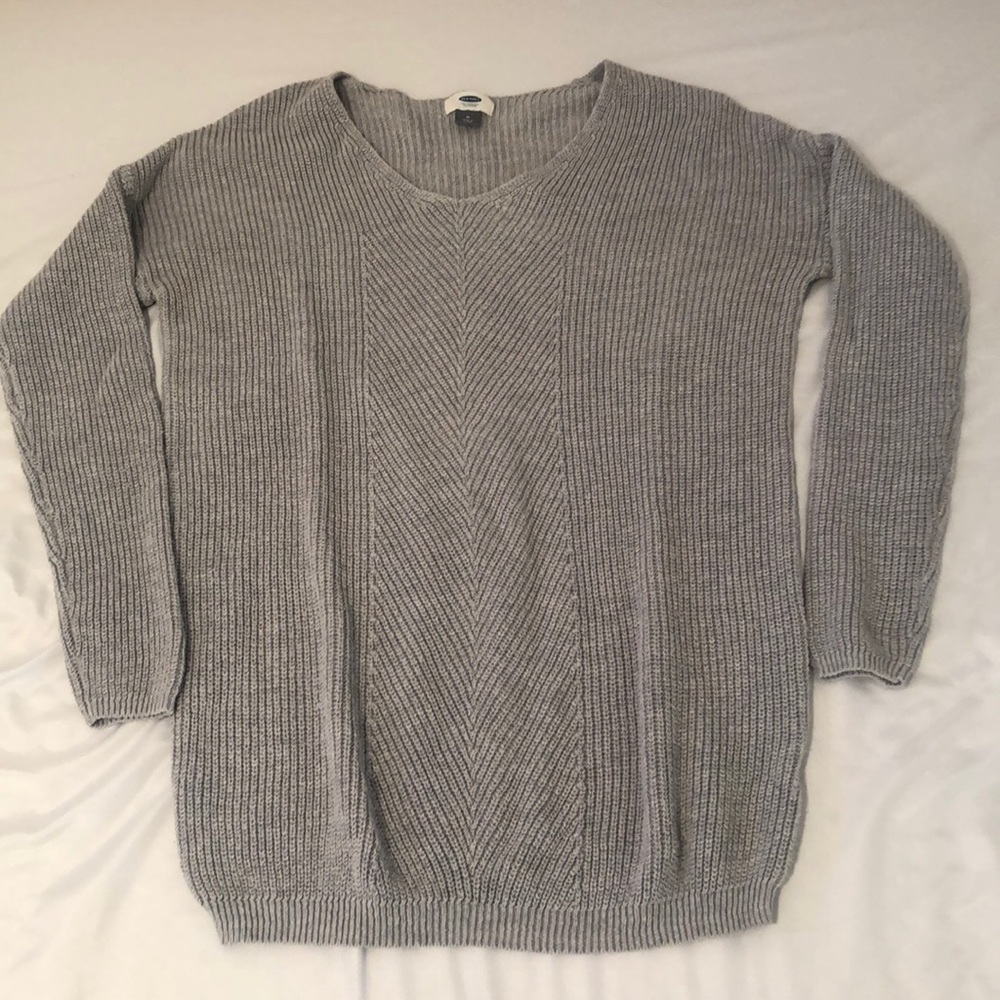 Old Navy V neck sweater